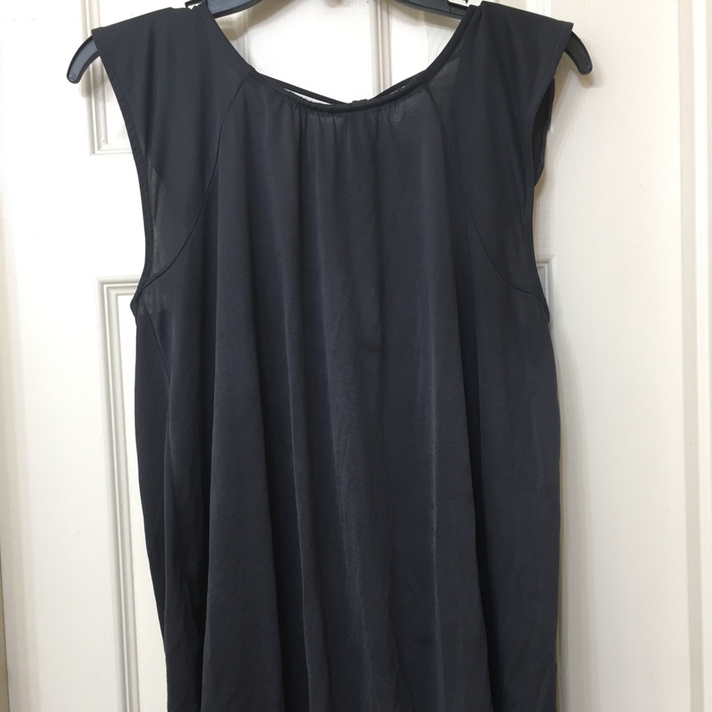 Grey tank